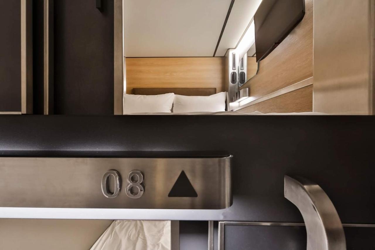 Pod Hotel Montréal Esterno foto