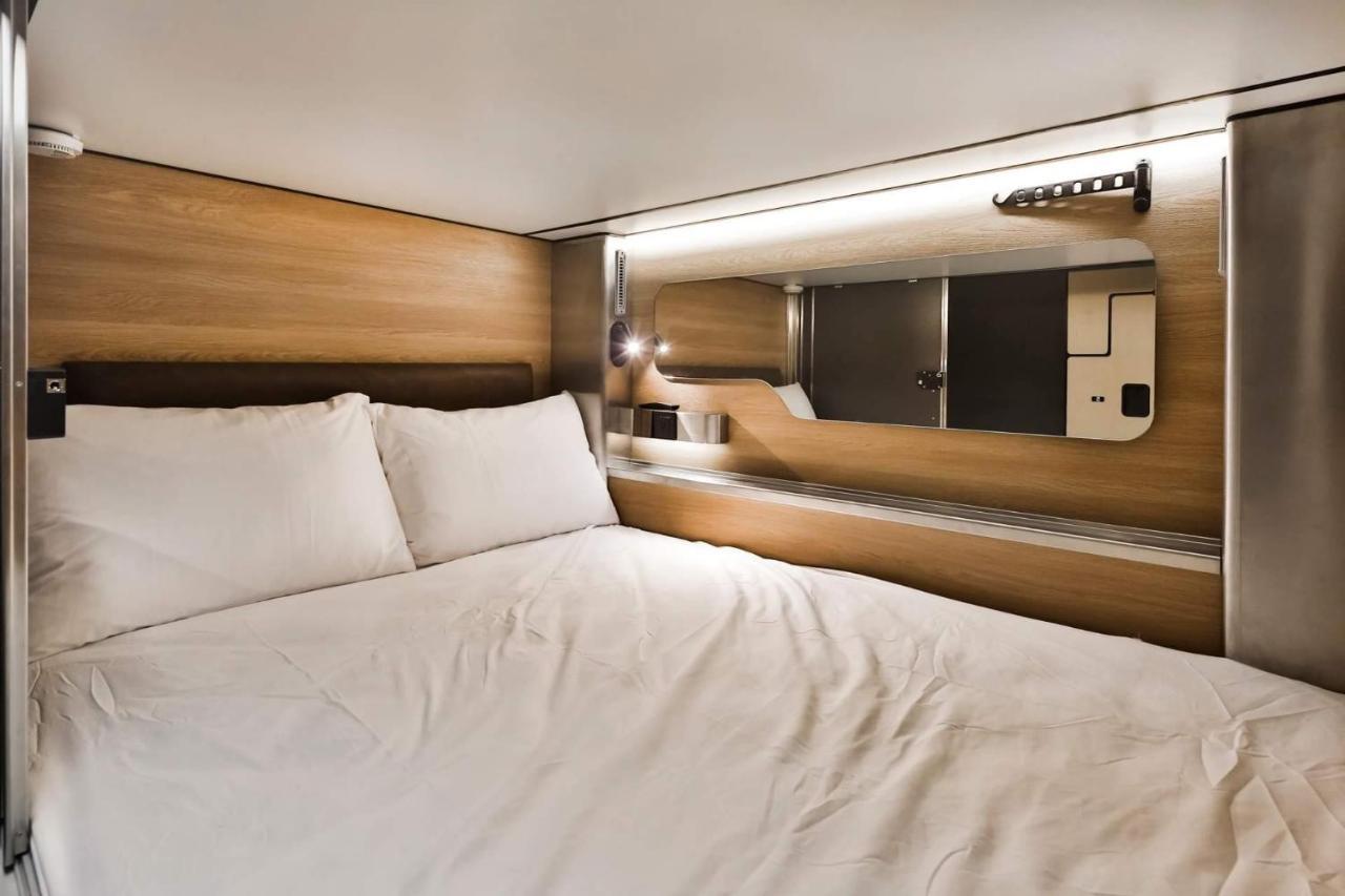 Pod Hotel Montréal Esterno foto