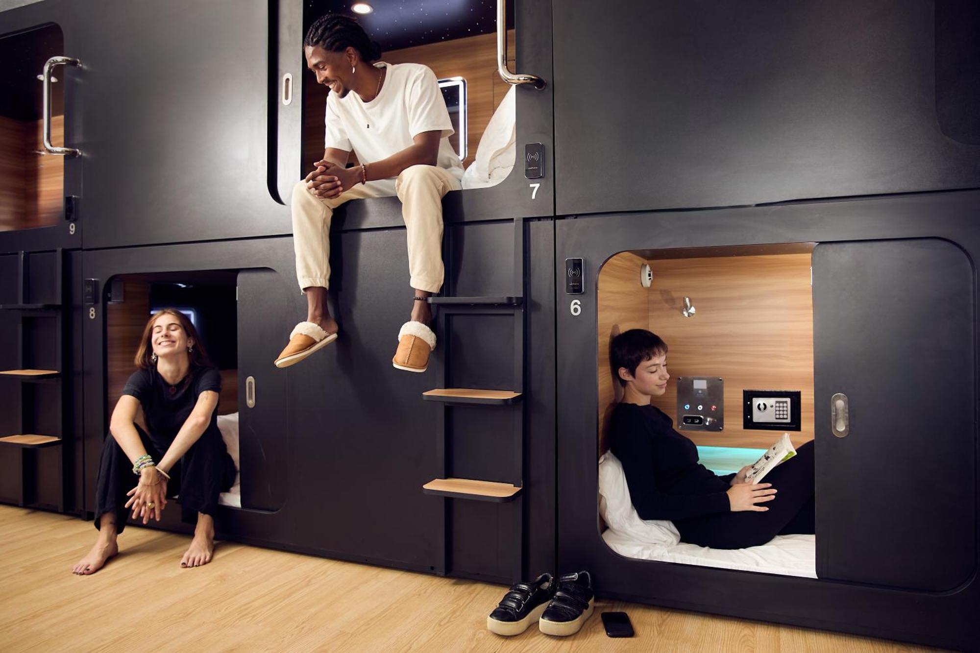 Pod Hotel Montréal Esterno foto